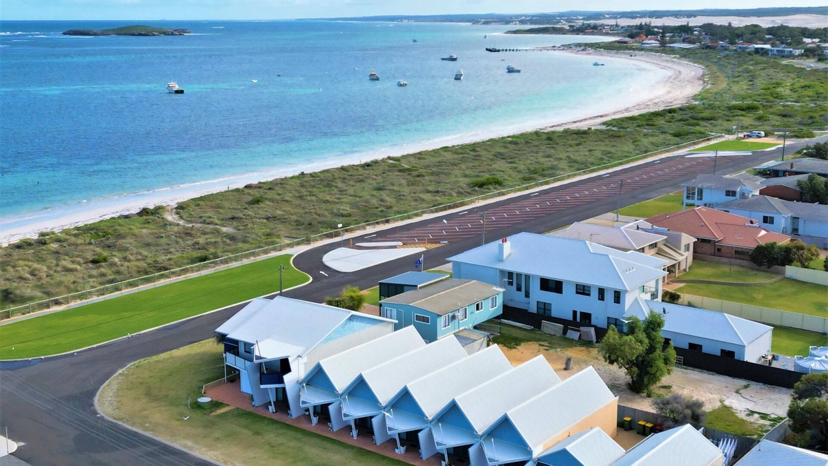 Lancelin Apartment | Windsurfer Beach House
