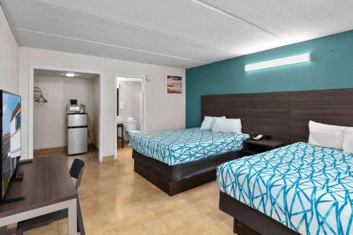 South Padre Island Hotel | WindWater Hotel and Marina