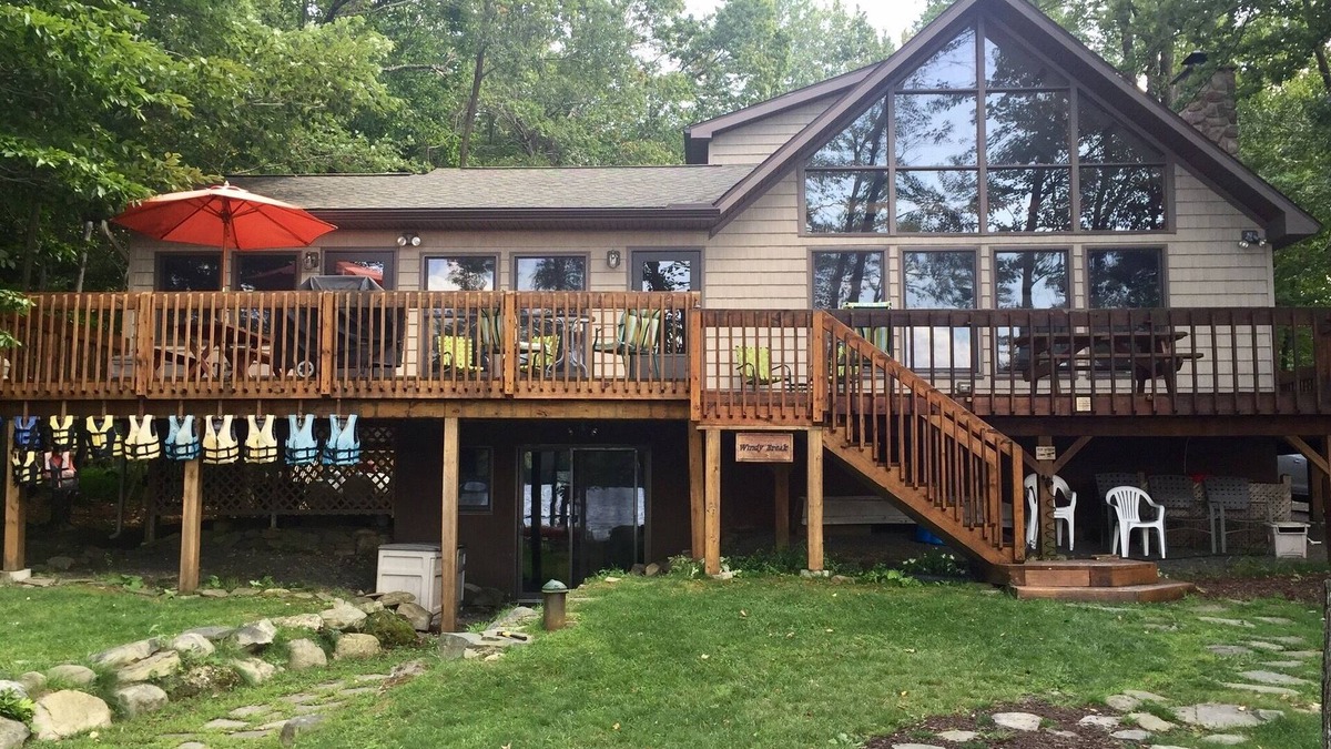 Gouldsboro House | Windy Break Lake Front House