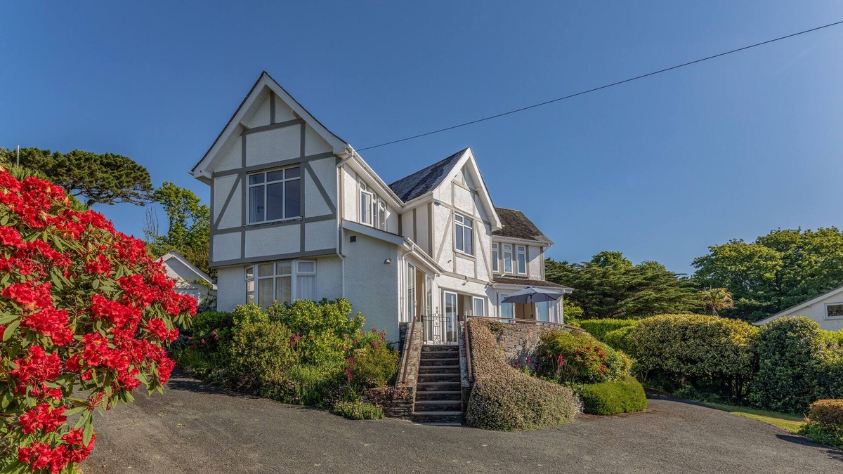 Salcombe Cottage | WINDY HEATH, pet friendly, country holiday cottage in Salcombe
