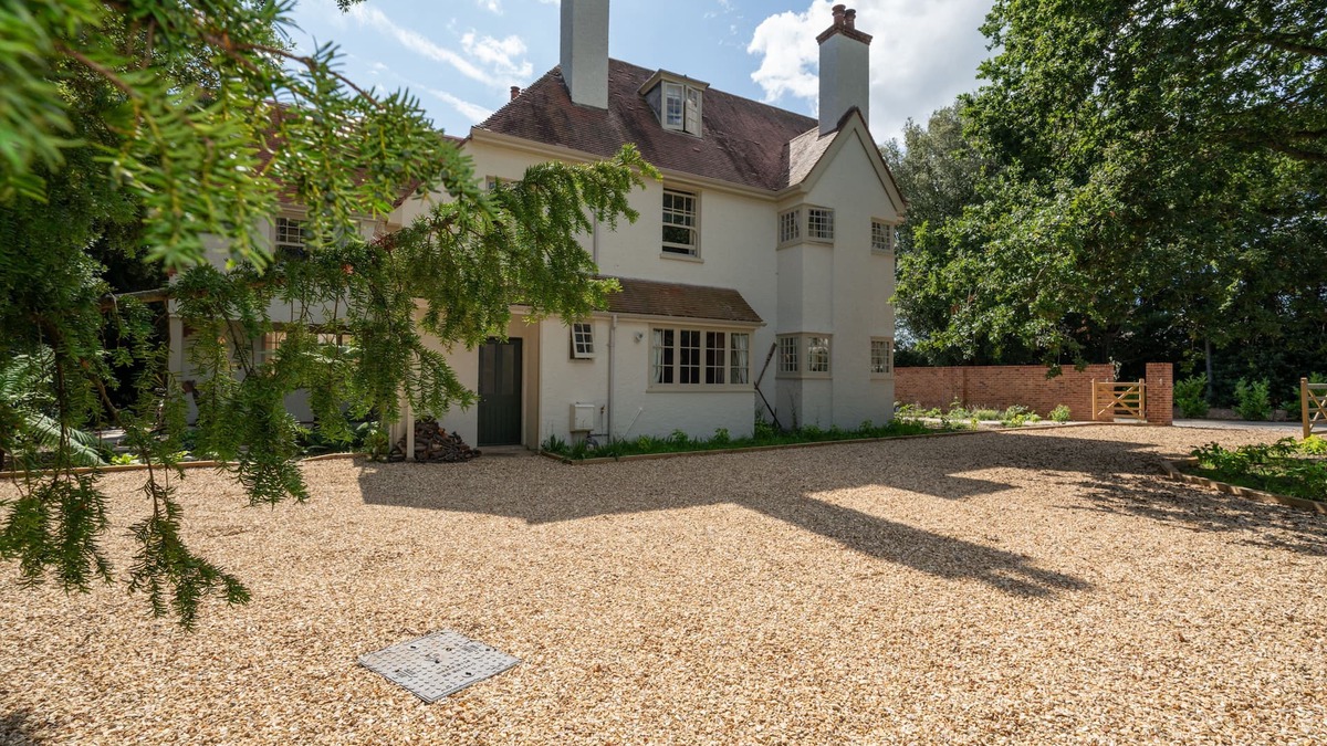 Bembridge House | Windy Ridge - sleeps 16 guests in 6 bedrooms