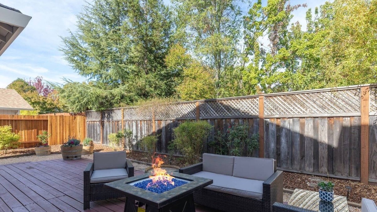 Santa Rosa House | 🍷Wine Country Getaway/Pet Friendly🥂
