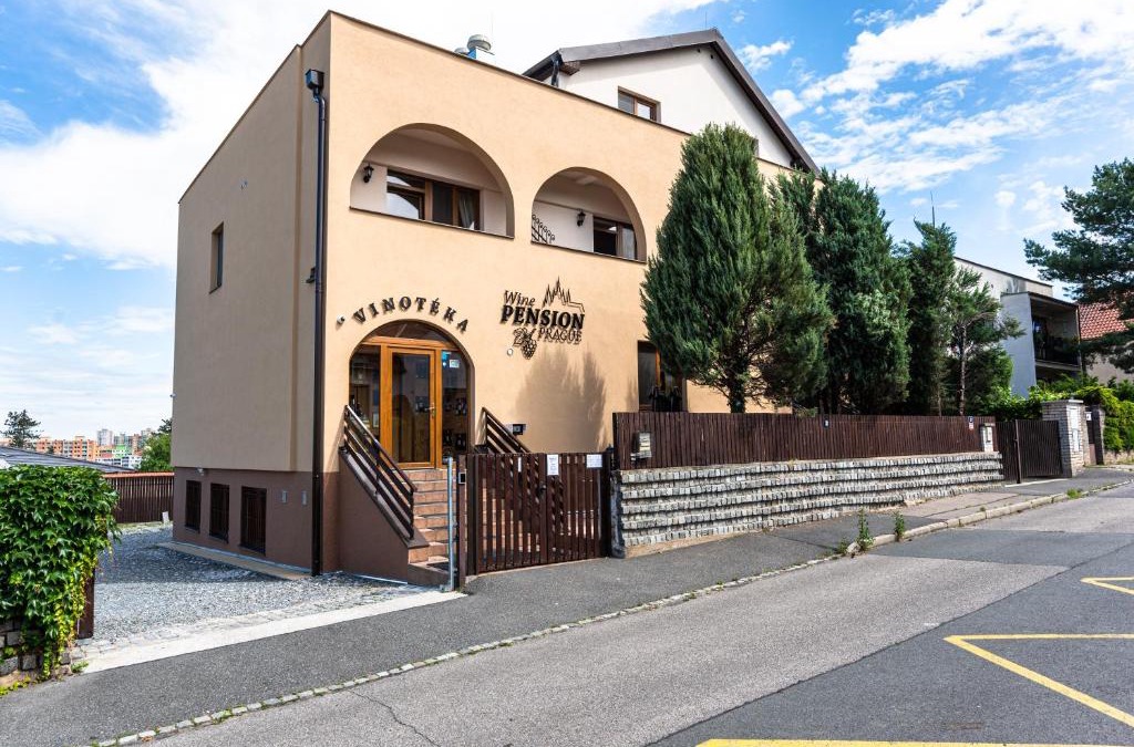 Prague 12 House | Wine Pension Prague