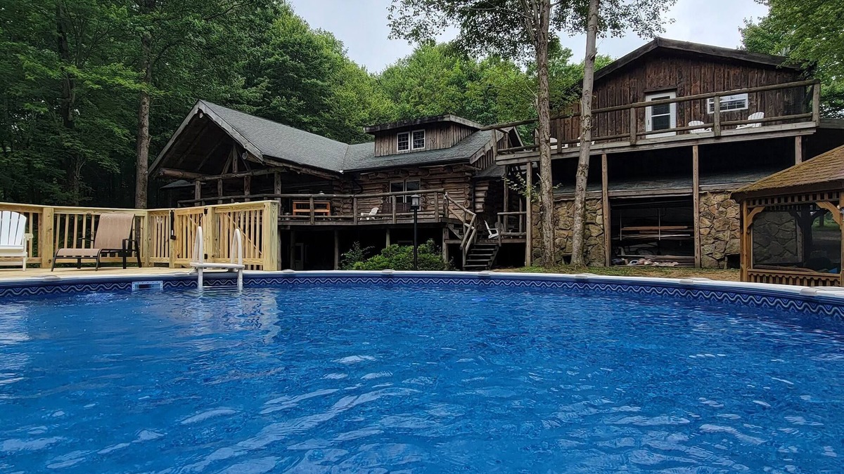 Ohiopyle Cabin | Wingard Lodge | 7BR, 5.5BA, Pool, Hot Tub, Gorgeous Log Cabin with Amazing Views!