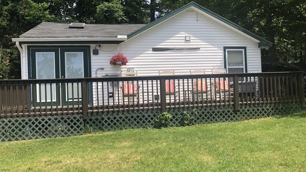 Gilford Cottage | Winnipesaukee Waterfront Cottage, Gilford, NH
