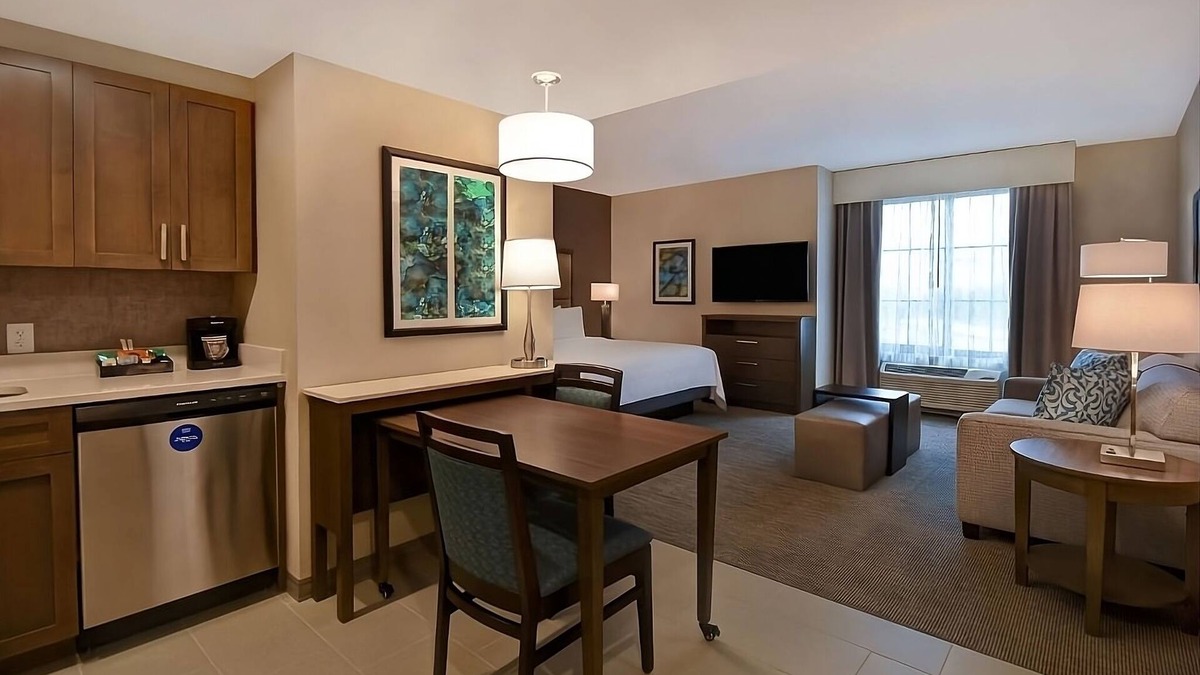 Florida Central Atlantic Coast Hotel | Winter Garden Getaway! Full Kitchen, Swimming Pool, Pets Allowed!