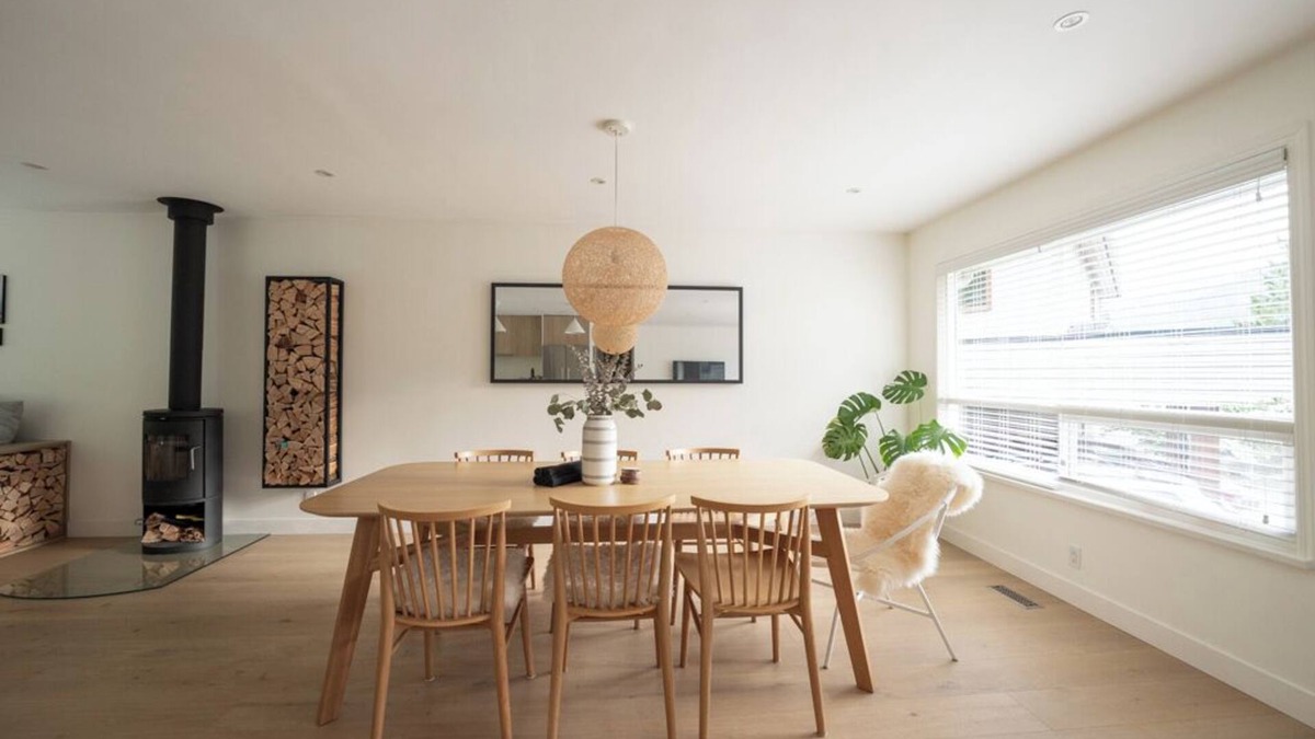 Squamish House | Winter in Squamish Mountain Comfort
