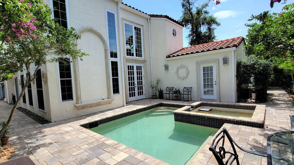 Winter Park House | Winter Park Pool home close to Lake Virginia, Rollins College & Park Ave.