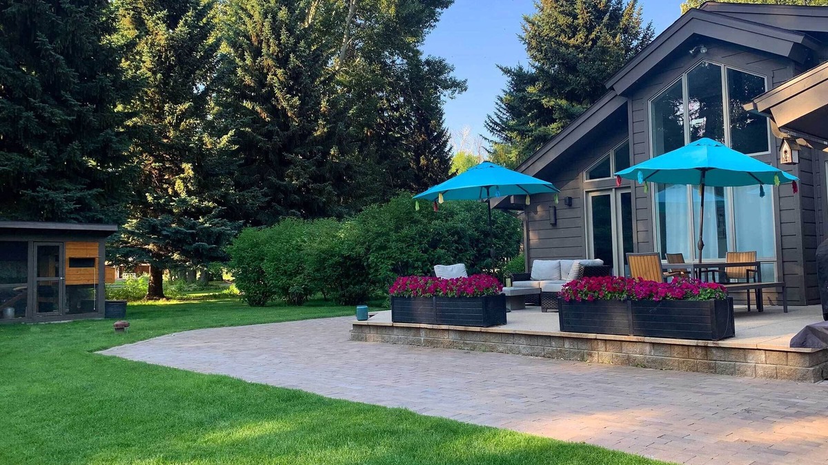 Hailey House | Winter Wonderland! 10 minutes to lifts! Perfect for a family or friend getaway!