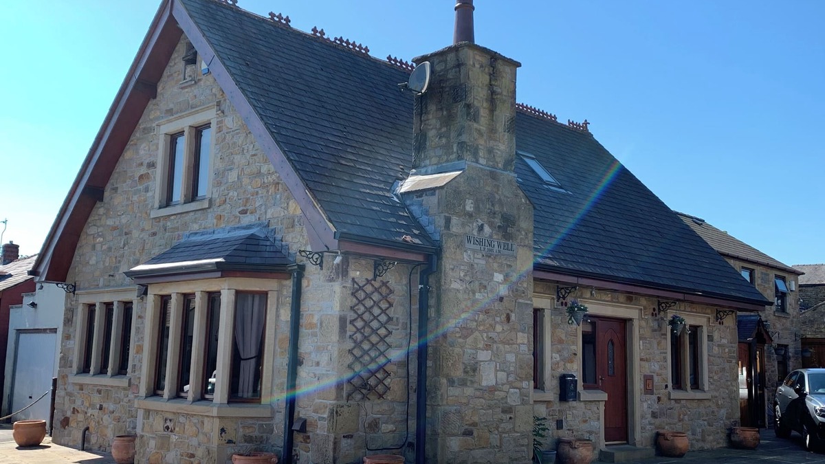 Ribchester Cottage | WISHING WELL AVENUE, with open fire in Ribchester