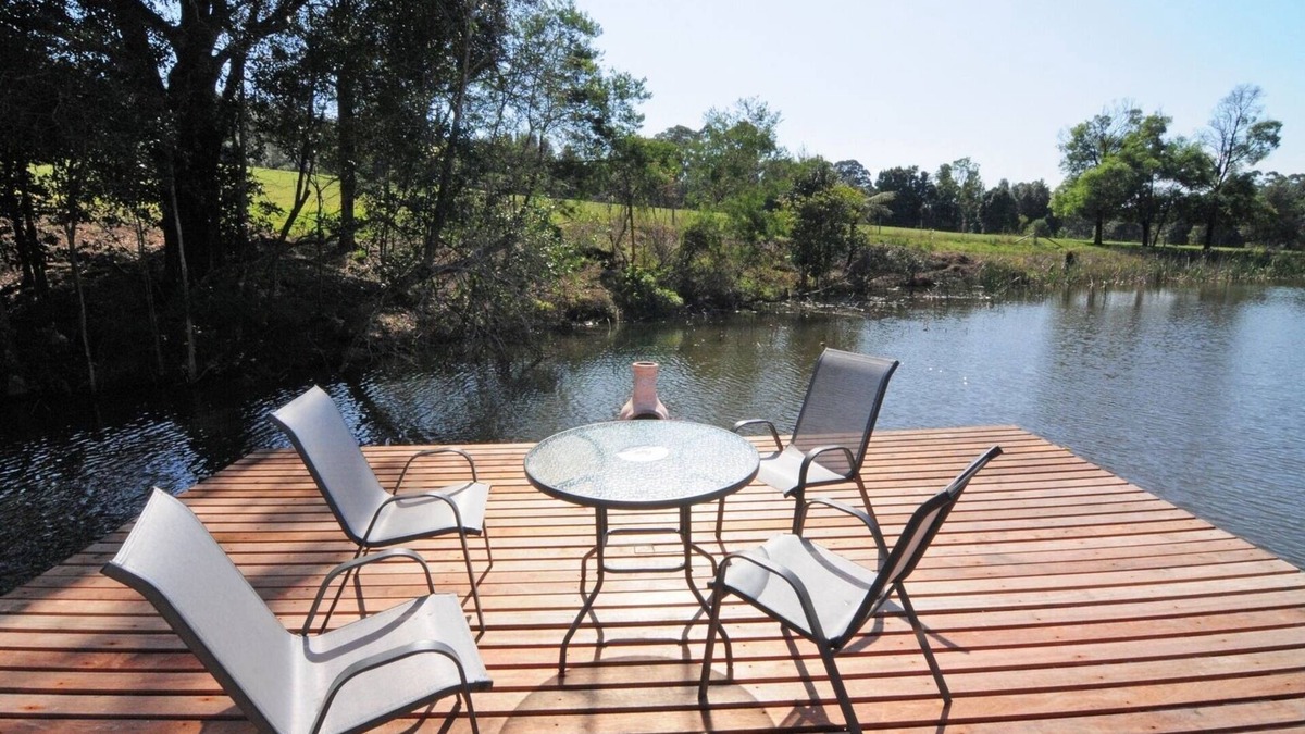 Tapitallee Cottage | Wisteria Cottage @Tapitallee Lodges