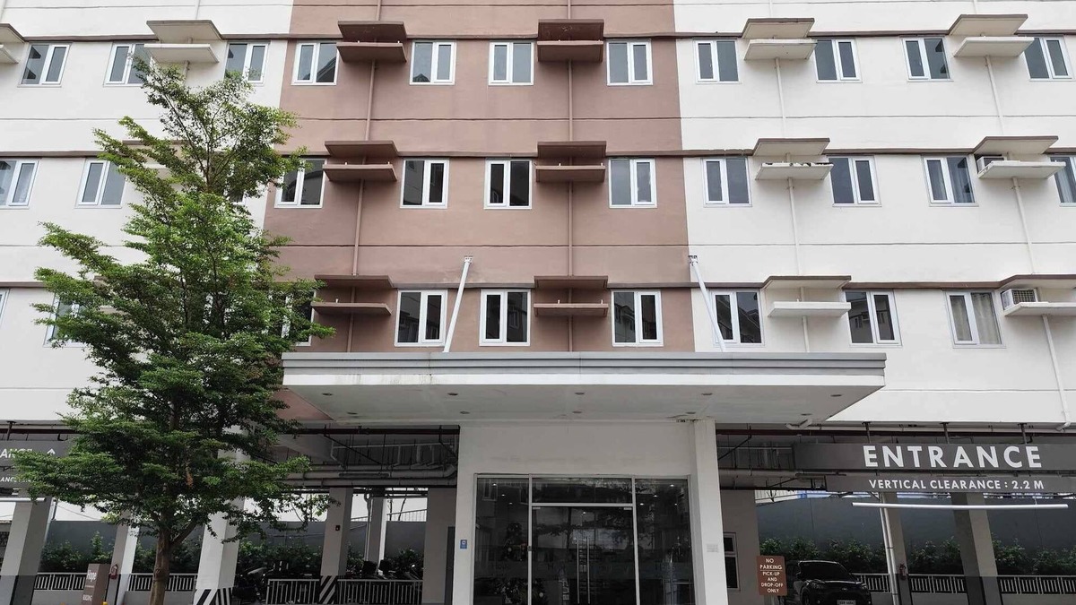 Trece Martires Apartment | With Pool Access @ Tulip Guest Suite