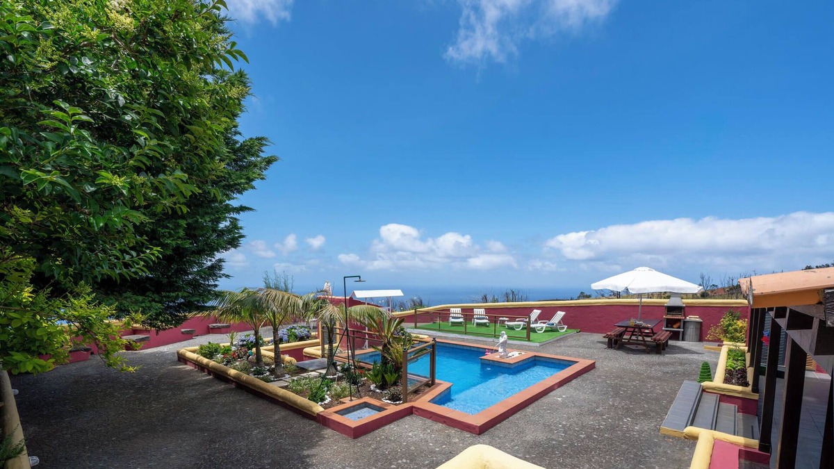 Lombada Velha House | With pool and barbecue - Villa Roque