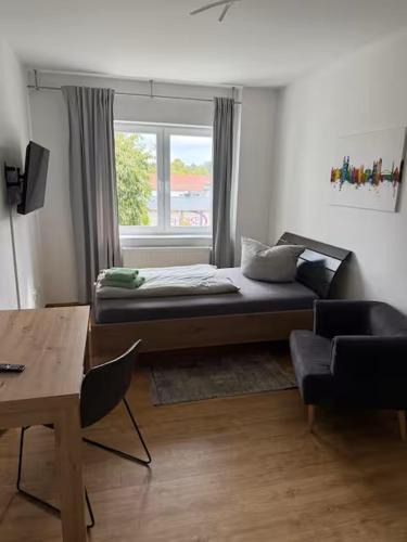 Magdeburg Apartment | Wohnung in Magdeburg-Salbke mit Balkon und WLAN