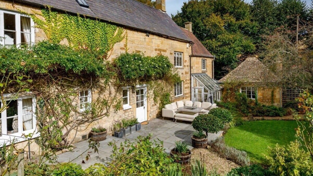 Chipping Campden House | Wolds End House Summa