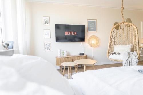 Wolfsburg Apartment | Wolfsburg Innenstadt - HAPPYHOME - direkt in der Porschestraße, 5 Personen & Kind, 3 Zimmer