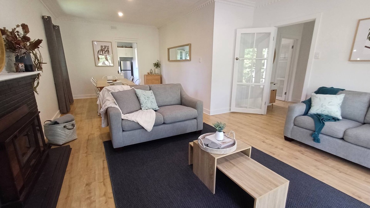 Warburton House | Wombat's Burrow, Warburton