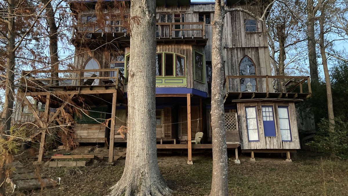 Sunset Cottage | Women Waterfront Cottage-Retreat for the week or months.