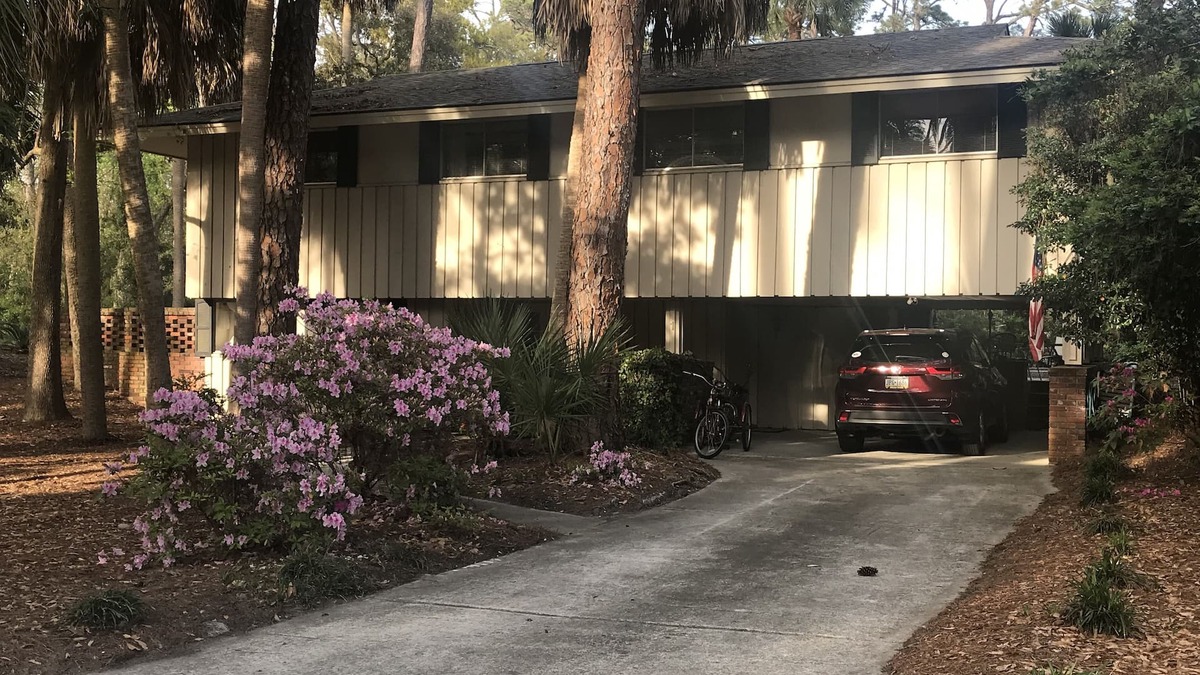 Oceanside House | Wonderful 5th Row w/Pool & Hot Tub, 2 Min walk to beach plus BRAND NEW KITCHEN!