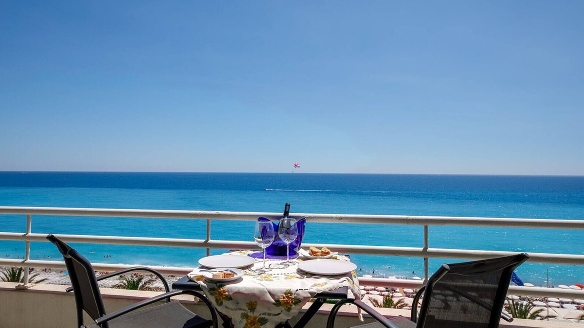 Carre d'Or Apartment | Wonderful Apartment on Sea