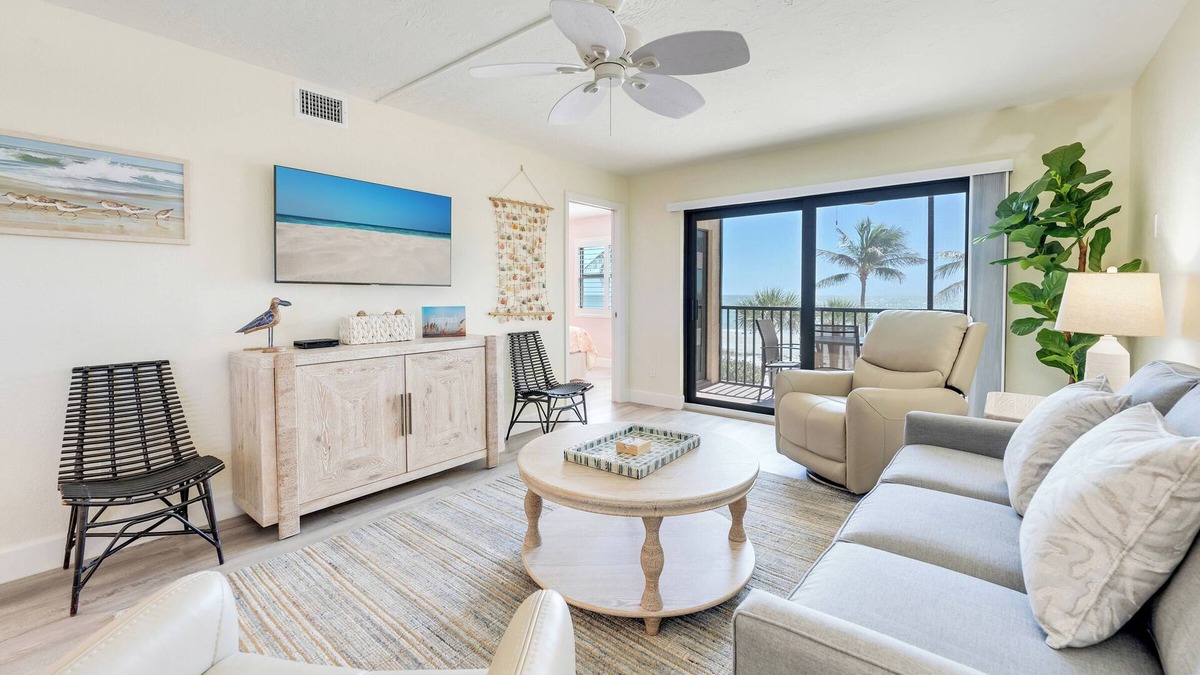 Sanibel Condo | Wonderful Corner Unit on 3rd floor. This speaks a girl's tropical getaway!