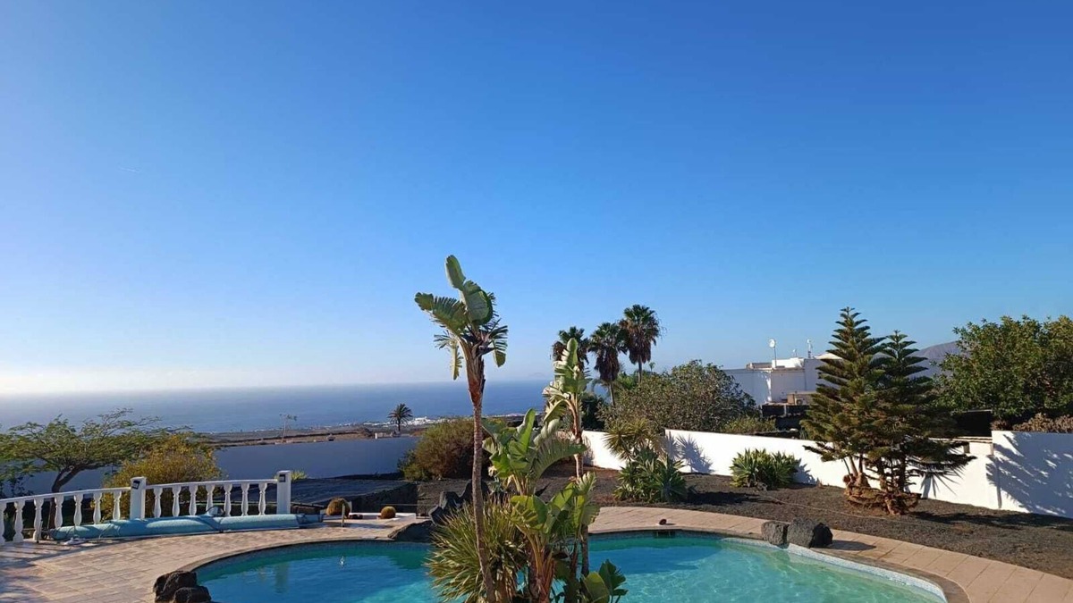 Tias Villa | Wonderful Country Villa With Amazing sea View