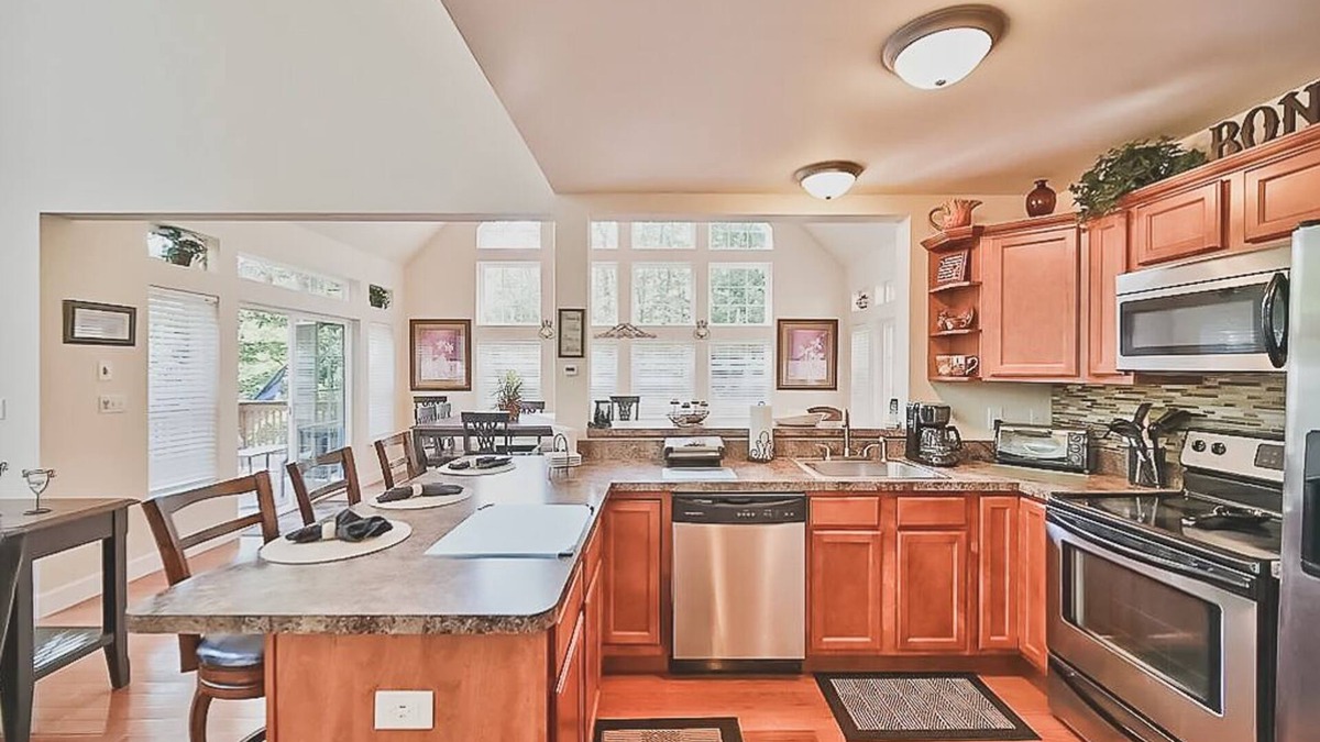 Lackawaxen Ski Chalet | Wonderful cozy 3-bedroom perfect family retreat