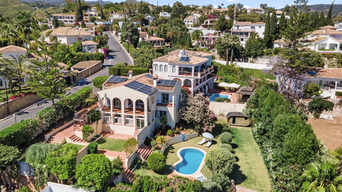 Urbanizacion el Rosario Villa | Wonderful family villa with sea view