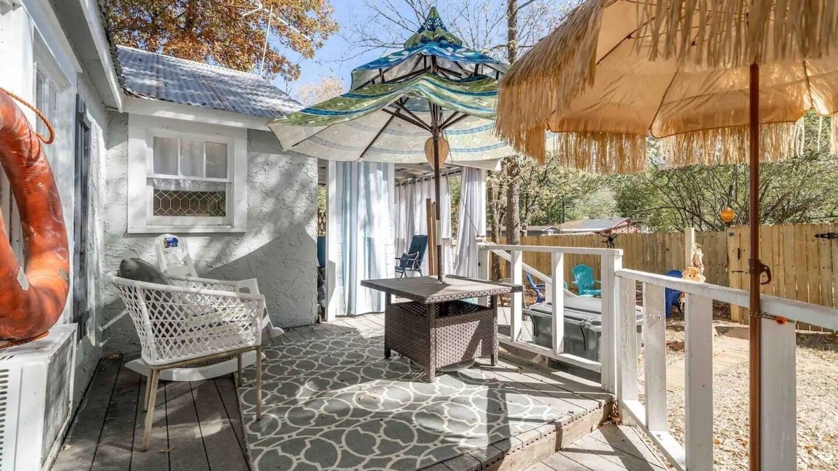 Hot Springs Cottage | Wonderful Hot Tub, Entire Cottage, Gated Privacy, Lakeview!