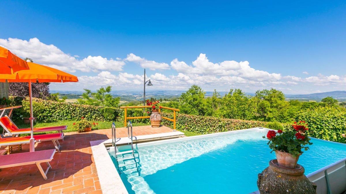 Castel San Gimignano House | Wonderful private villa with WIFI, private pool, A/C, TV, patio, pets allowed and panoramic view