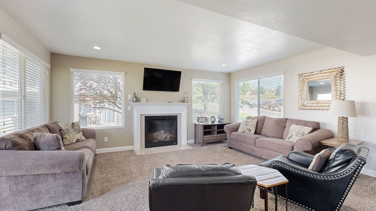 Harbor Village House | Wonderful Lake Retreat W/Great Views, Large Deck & Patio, Gas Grill & WiFi