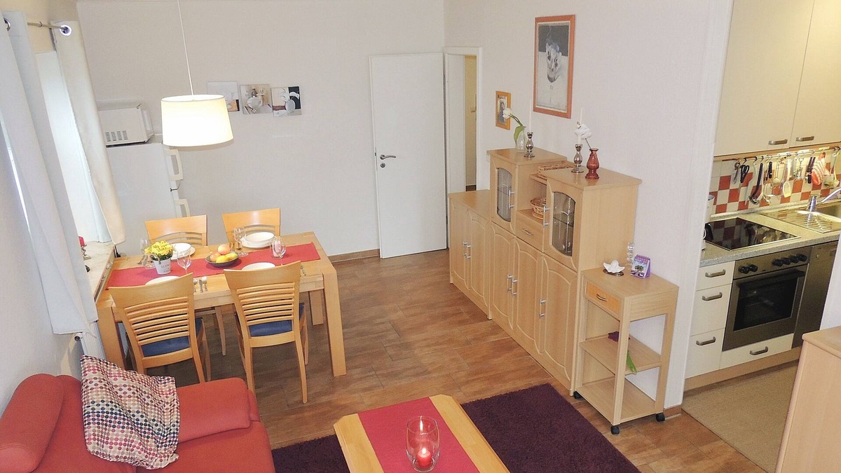 Steinwarder Apartment | Wonderful location! Upscale apartment with terrace directly to the lake!