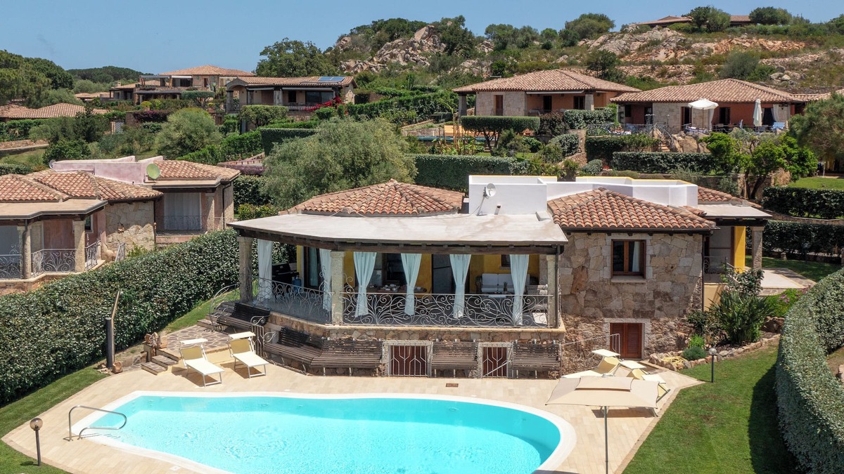 Capo Coda Cavallo Villa | Wonderful luxury villa with pool and big garden overlooking the sea!