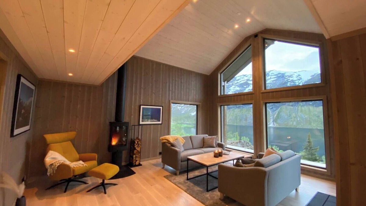 Dalsbygda Cabin | Wonderful, modern cabin, 15 minutes from Geiranger