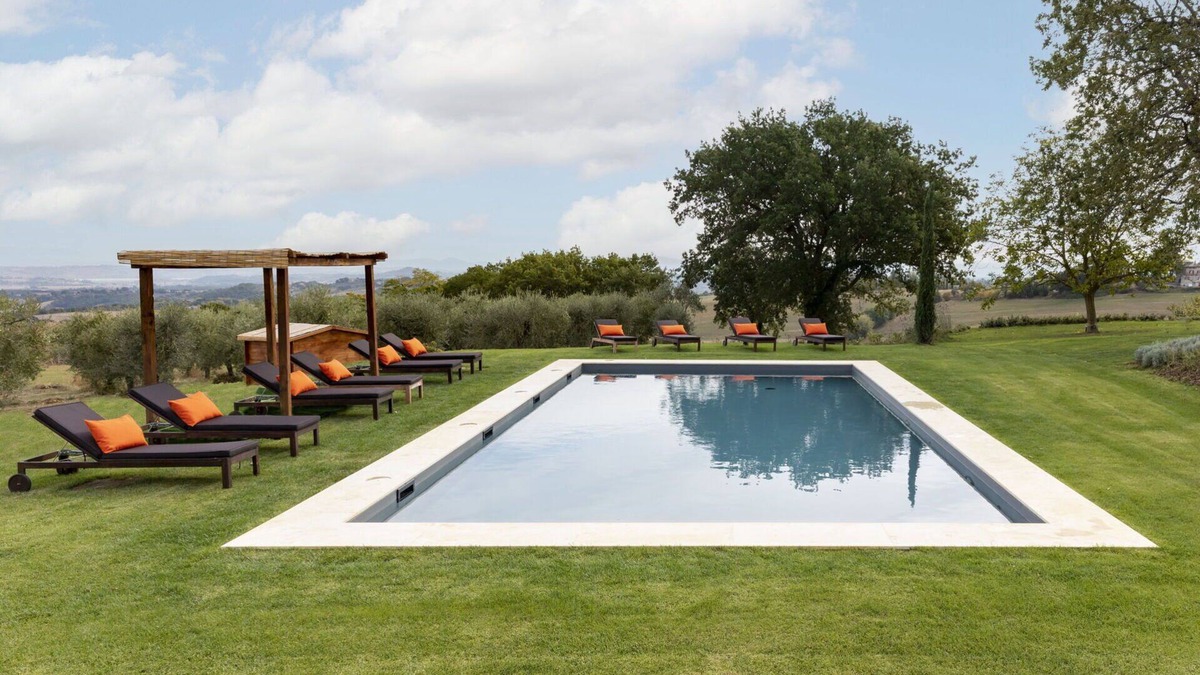 Sarteano Villa | Wonderful private villa with WIFI, hot tub, private pool, A/C, TV and patio, close to Montepulci.