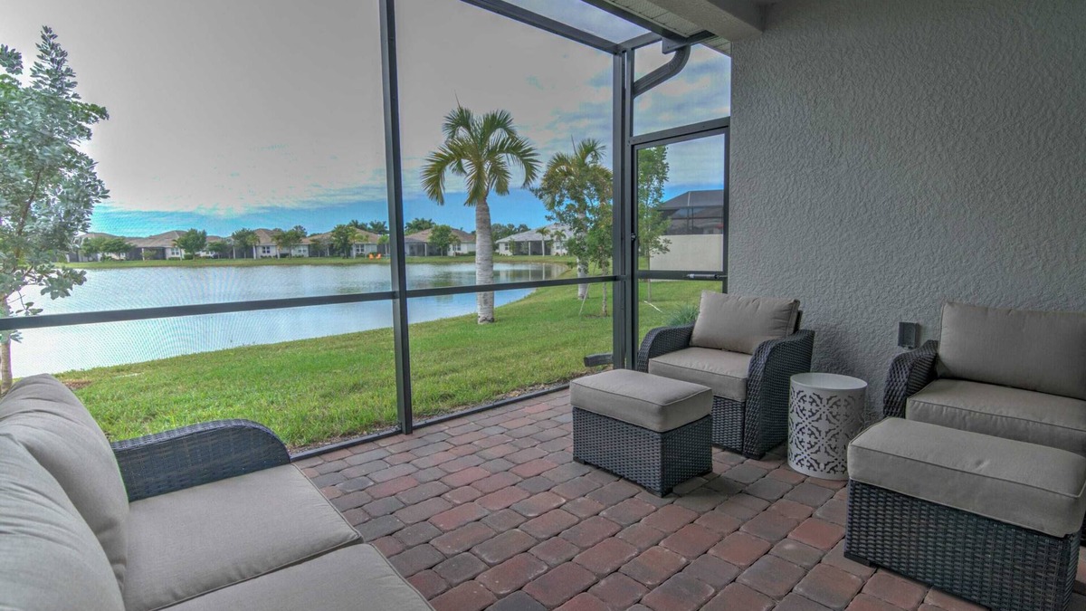 Naples House | Wonderful Pet Friendly Villa in Amenities Filled Naples Reserve