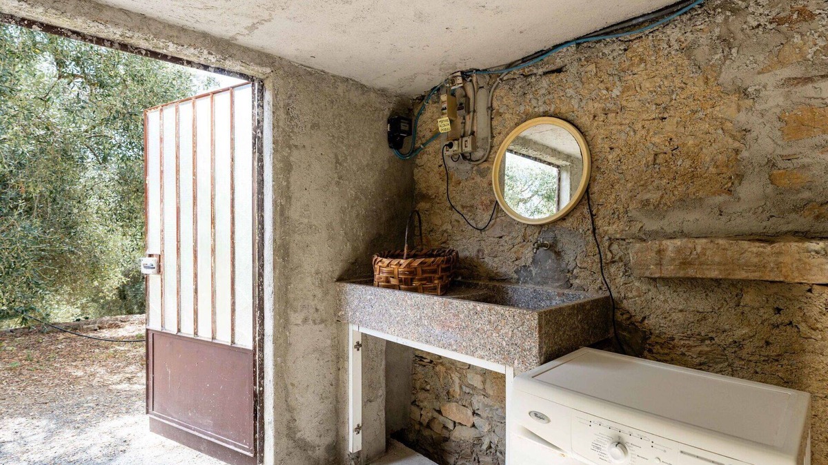 Diano San Pietro House | Wonderful private villa for 4 guests with TV, balcony, pets allowed and panoramic view