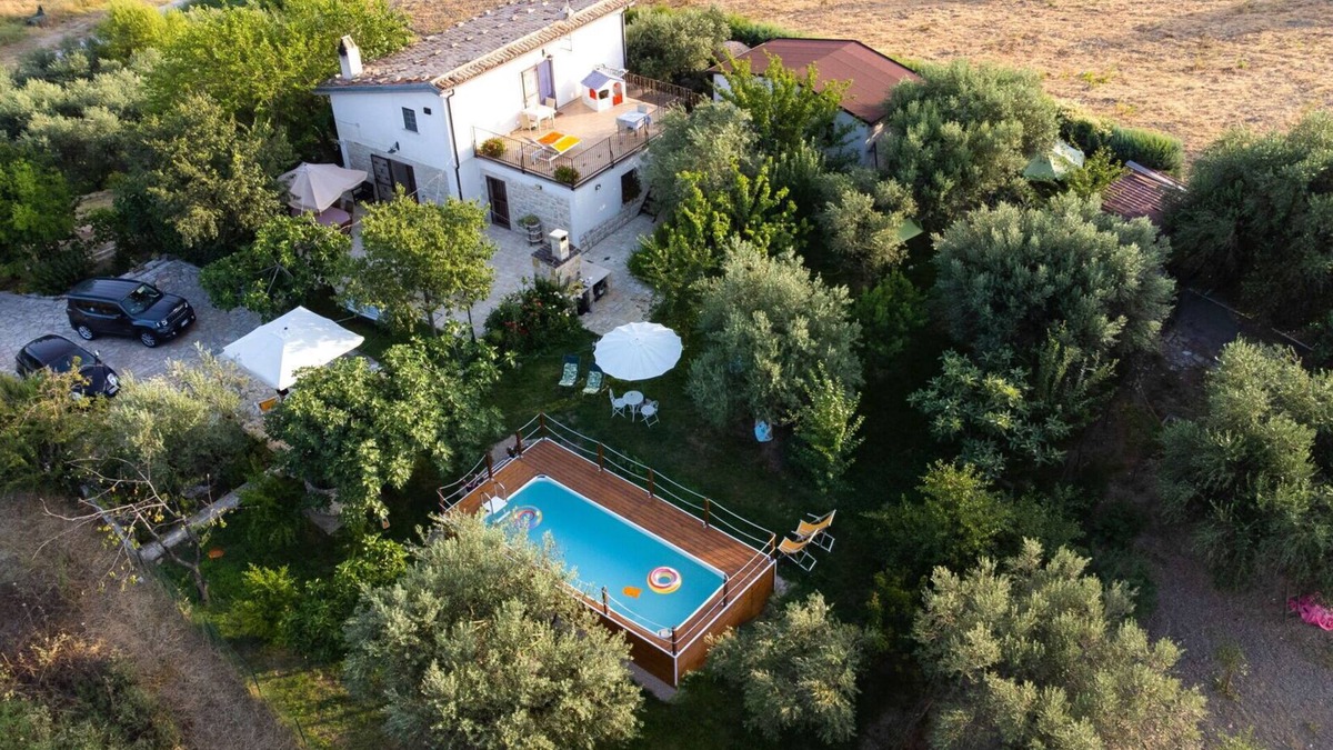Guardialfiera Villa | Wonderful private villa for 6 people with WIFI, private pool, A/C, TV, terrace and panoramic view
