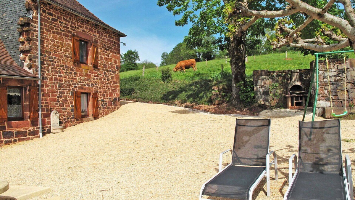 Lagleygeolle Villa | Wonderful private villa for 6 people with WIFI, TV, patio, pets allowed and panoramic view