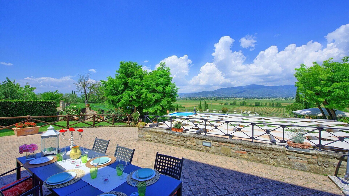 Fratticciola Villa | Wonderful private villa with A/C, hot tub, private pool, WIFI and panoramic view, close to Cortona