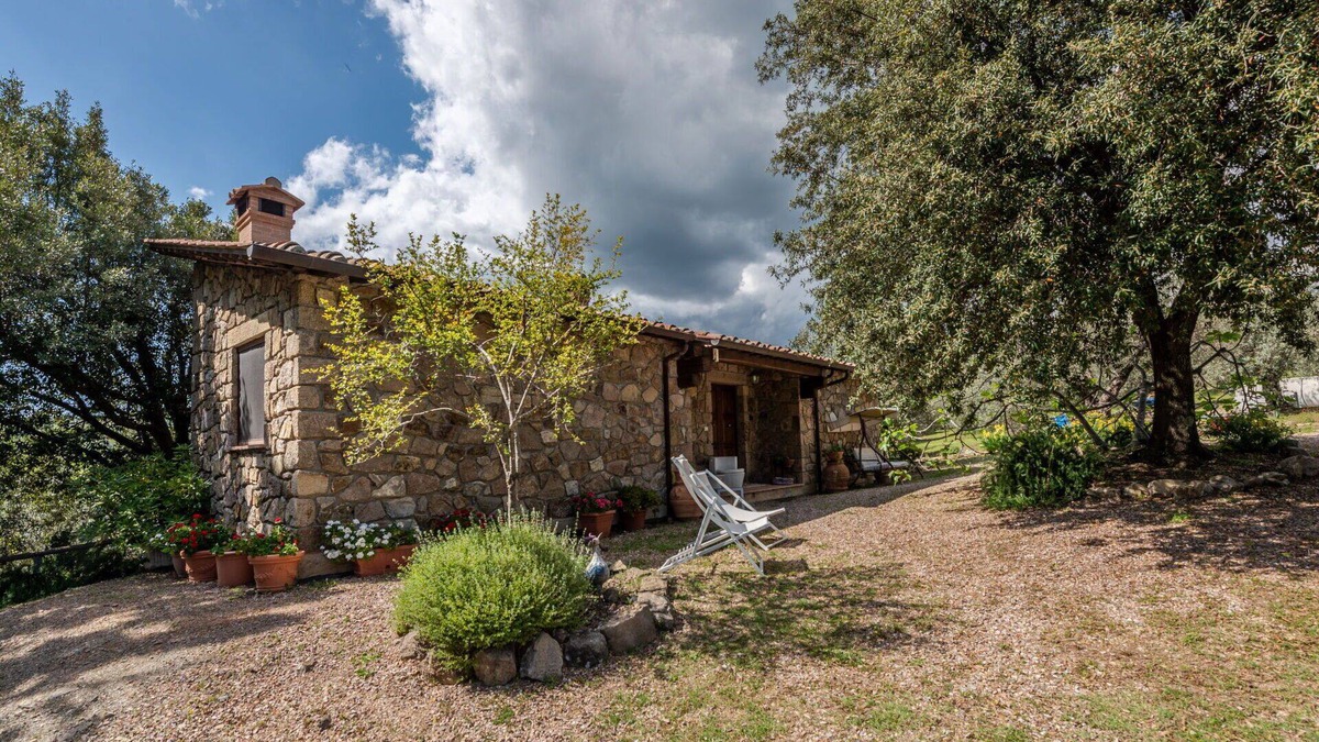 Roccastrada Villa | Wonderful private villa with WIFI, private pool, TV, patio, pets allowed and panoramic view