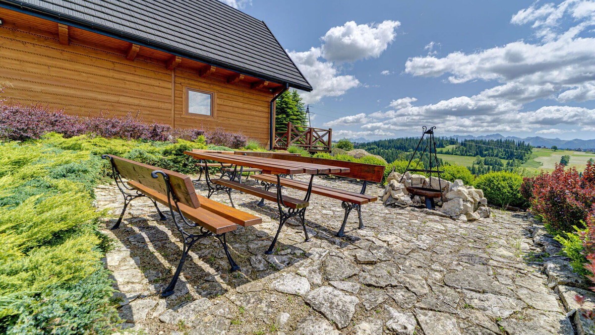 Czarny Dunajec House | Wonderful private villa for 7 guests with WIFI, TV, patio and pets allowed