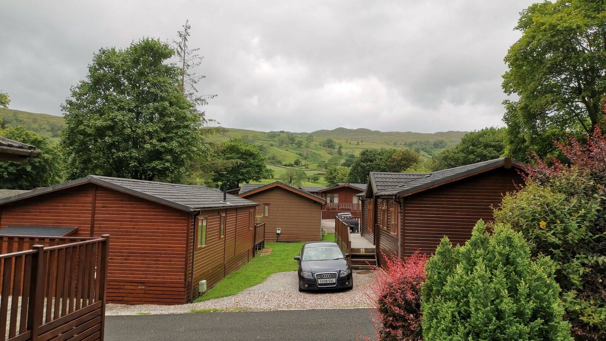Troutbeck House | Wonderful private villa for 4 guests with WIFI, TV, patio, panoramic view and parking