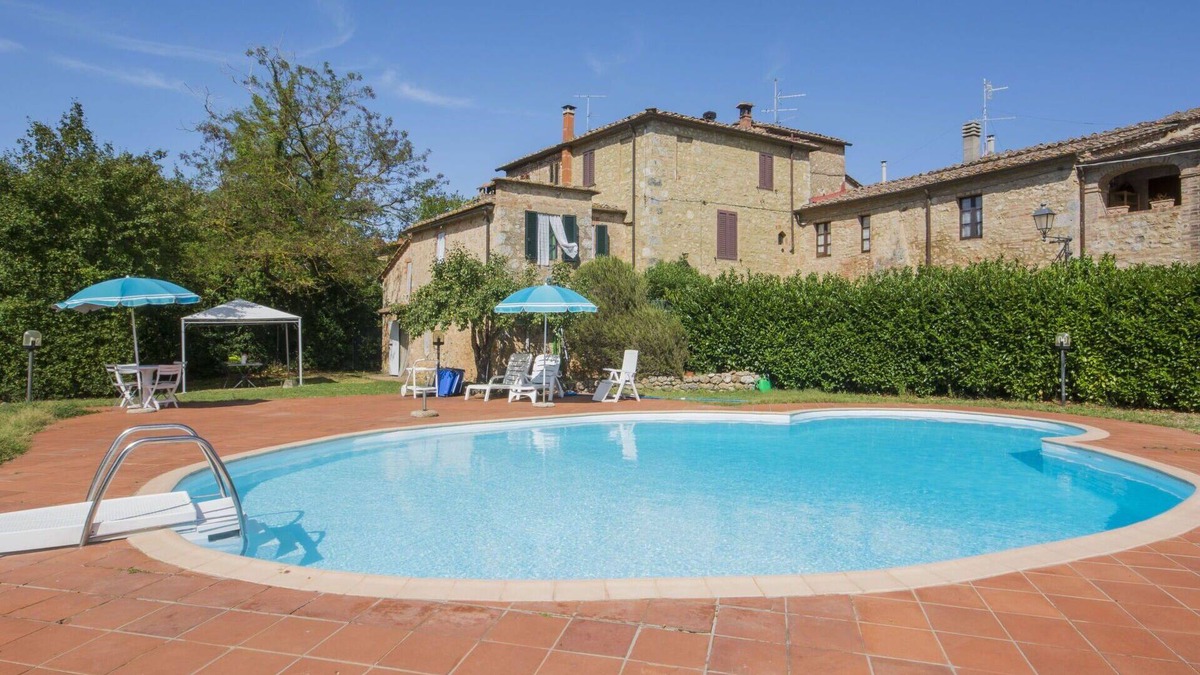 Simignano Villa | Wonderful private villa for 4 people with private pool, patio and parking, close to Siena