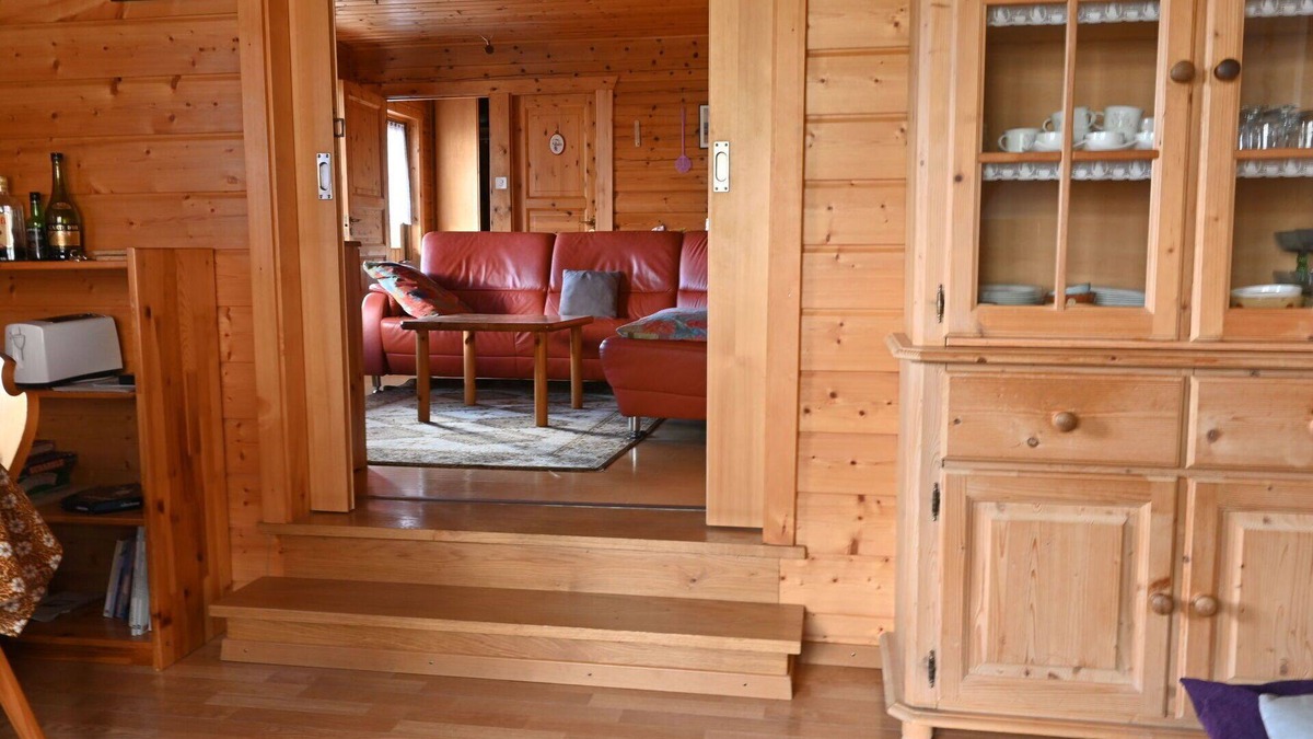 Chamoson House | Wonderful private villa for 5 guests with WIFI, TV and balcony