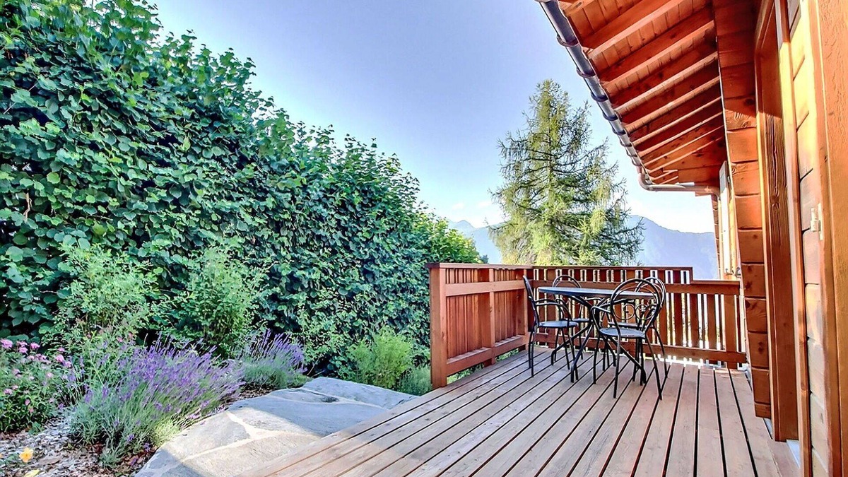 Ovronnaz House | Wonderful private villa for 8 guests with WIFI, TV, terrace, panoramic view and parking