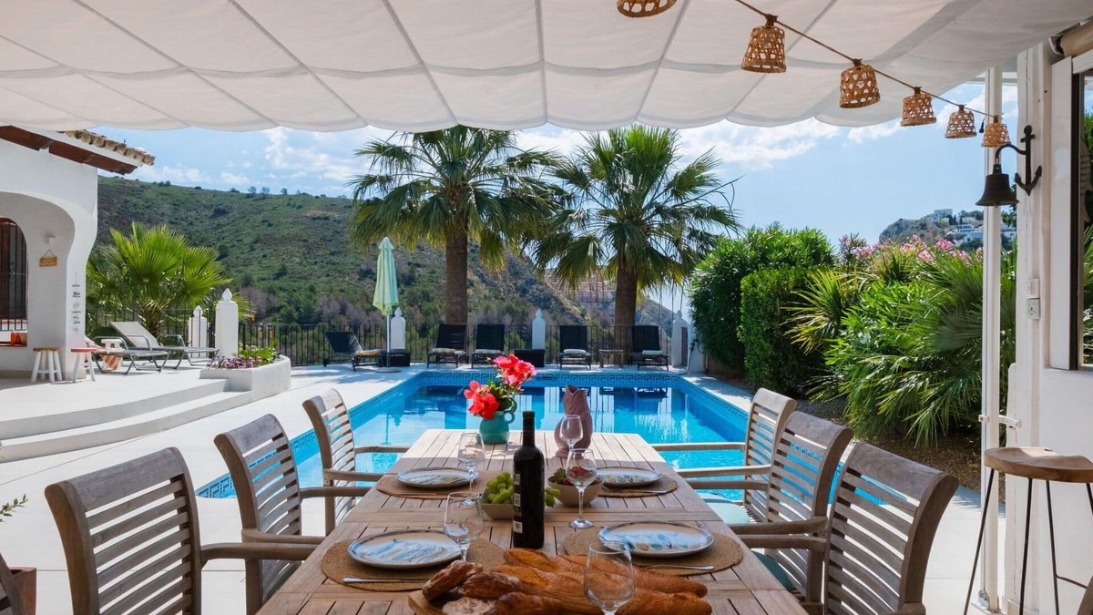 Arnella Villa | Wonderful private villa for 10 people with private pool, A/C, WIFI, TV and patio
