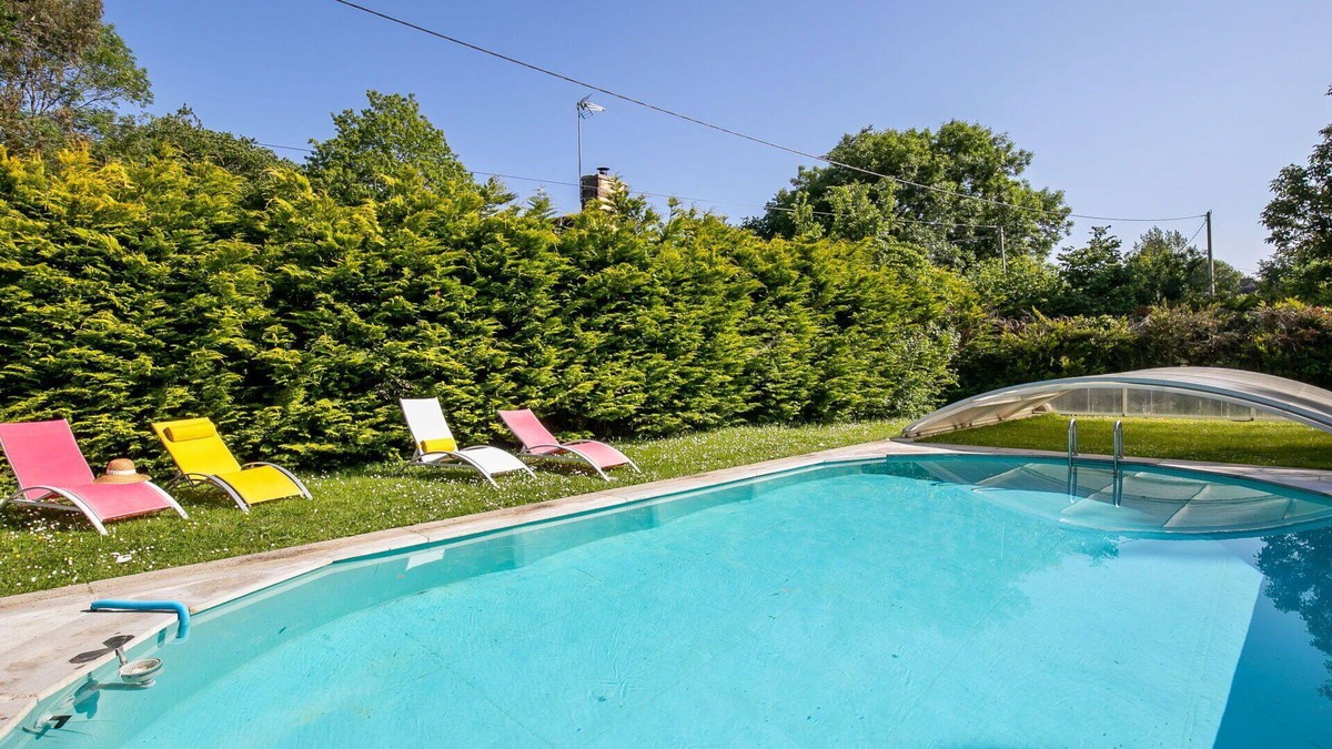 Ploumilliau House | Wonderful private villa for 10 people with private pool, WIFI, TV, terrace, pets allowed and par.