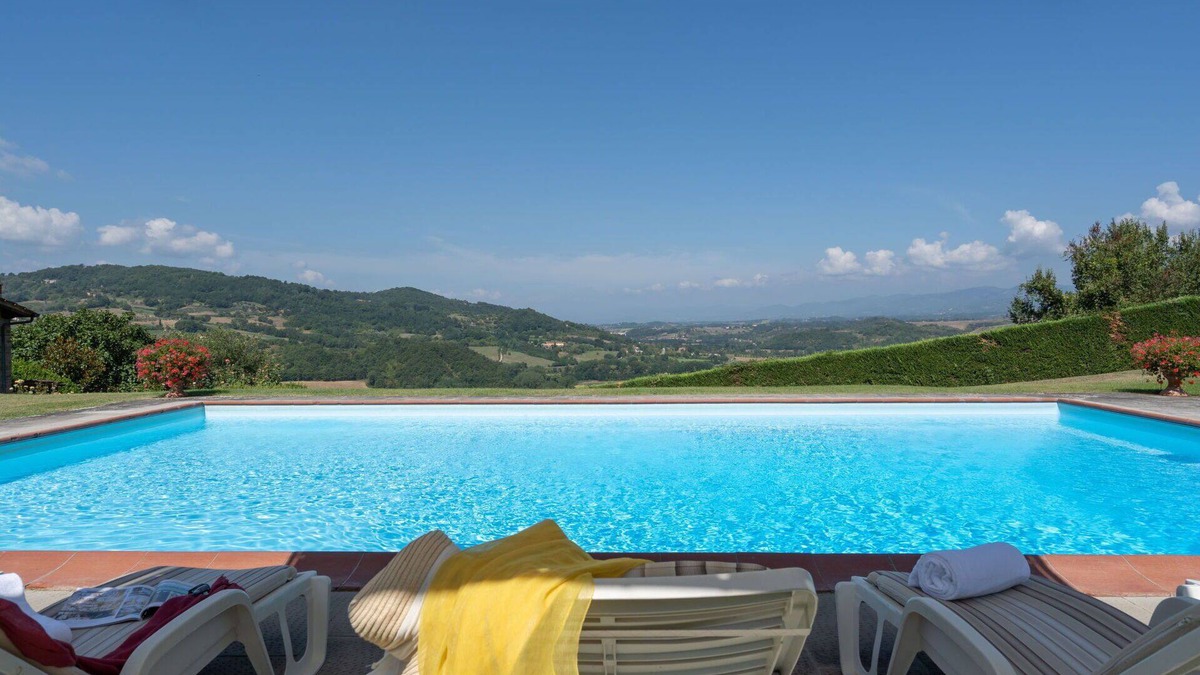 Dicomano Villa | Wonderful private villa with hot tub, private pool, A/C, WIFI, TV, pets allowed and parking