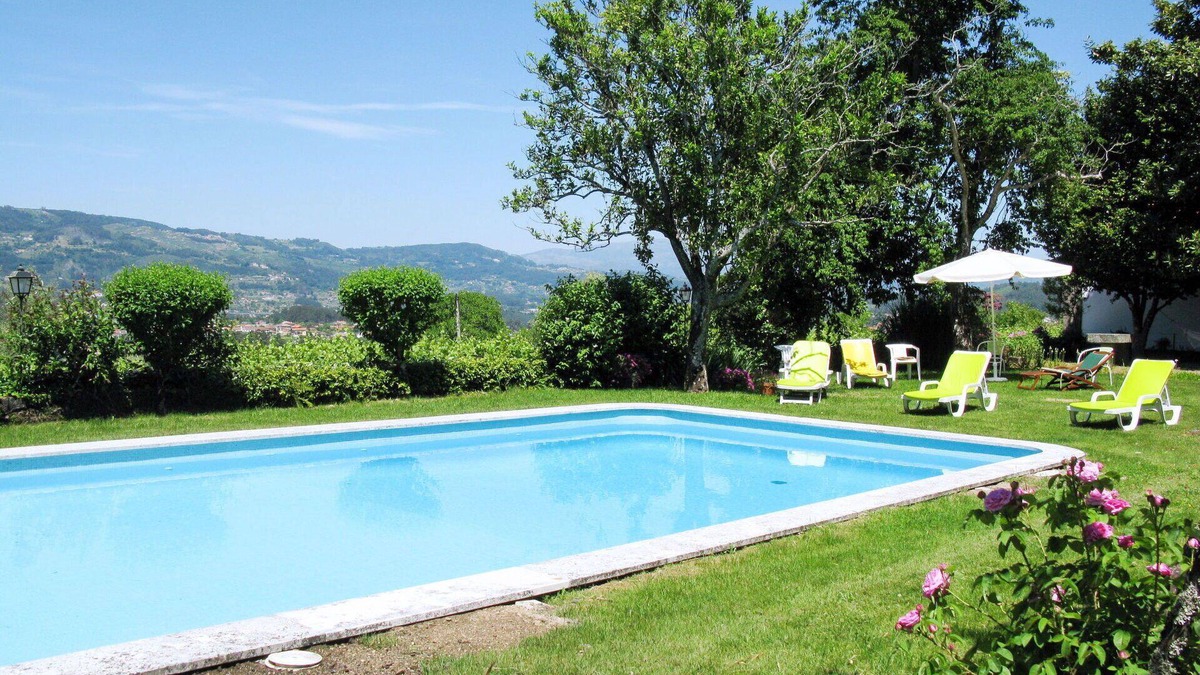 Gondufe Villa | Wonderful private villa for 10 people with pool, WIFI, TV and terrace